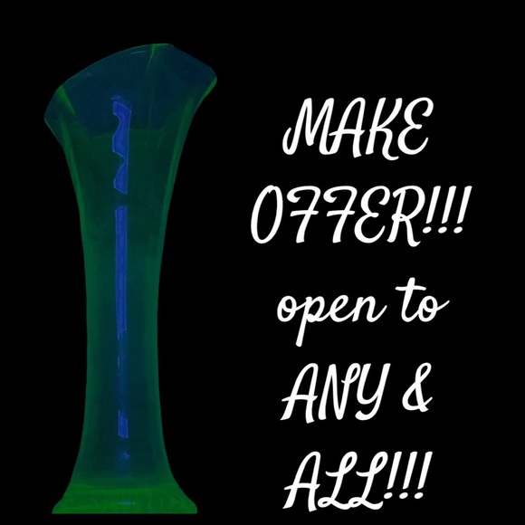 SOLDⓂ️ Vintage Uranium Green Depression Glass Ruffled Vase 10" Tall - Picture 8 of 8